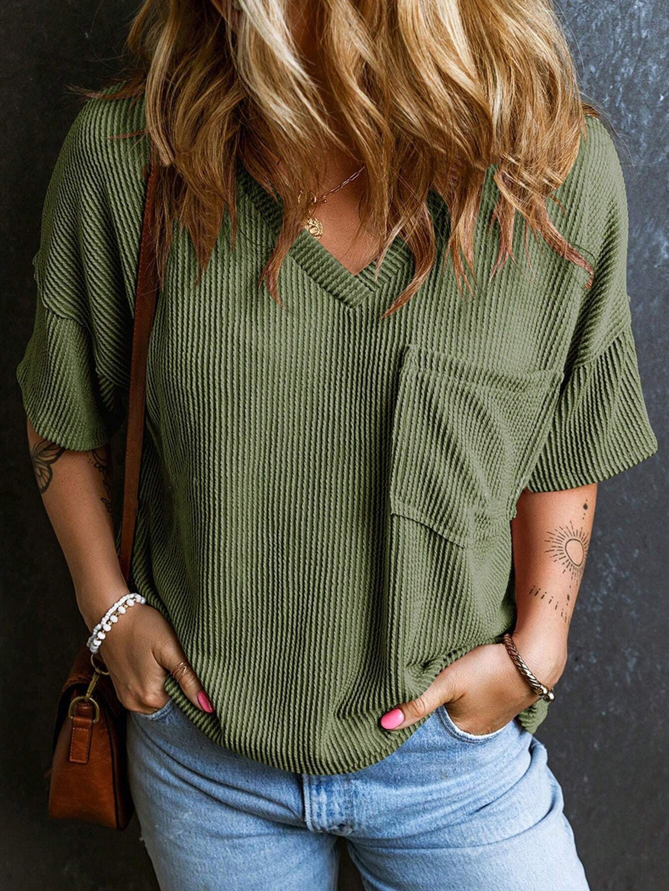 Top Bicolore à Manches Courtes – Casual Chic & Confort Assumé
