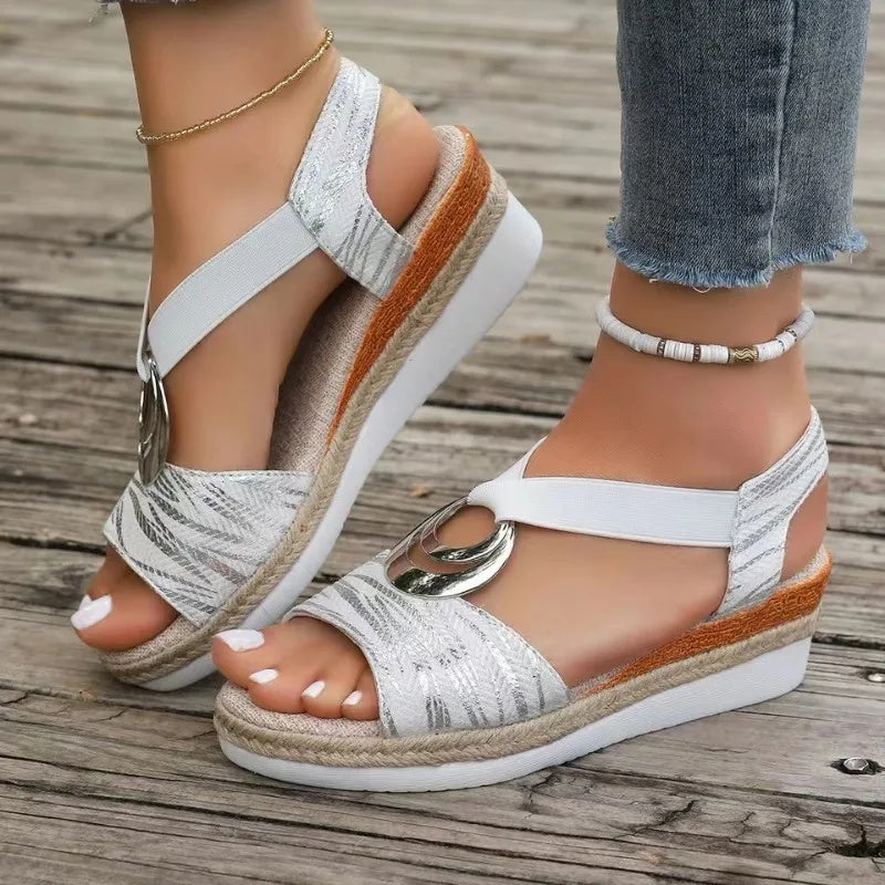 Sandales À Talon Compensé – Légèreté d'Été & Style Naturel
