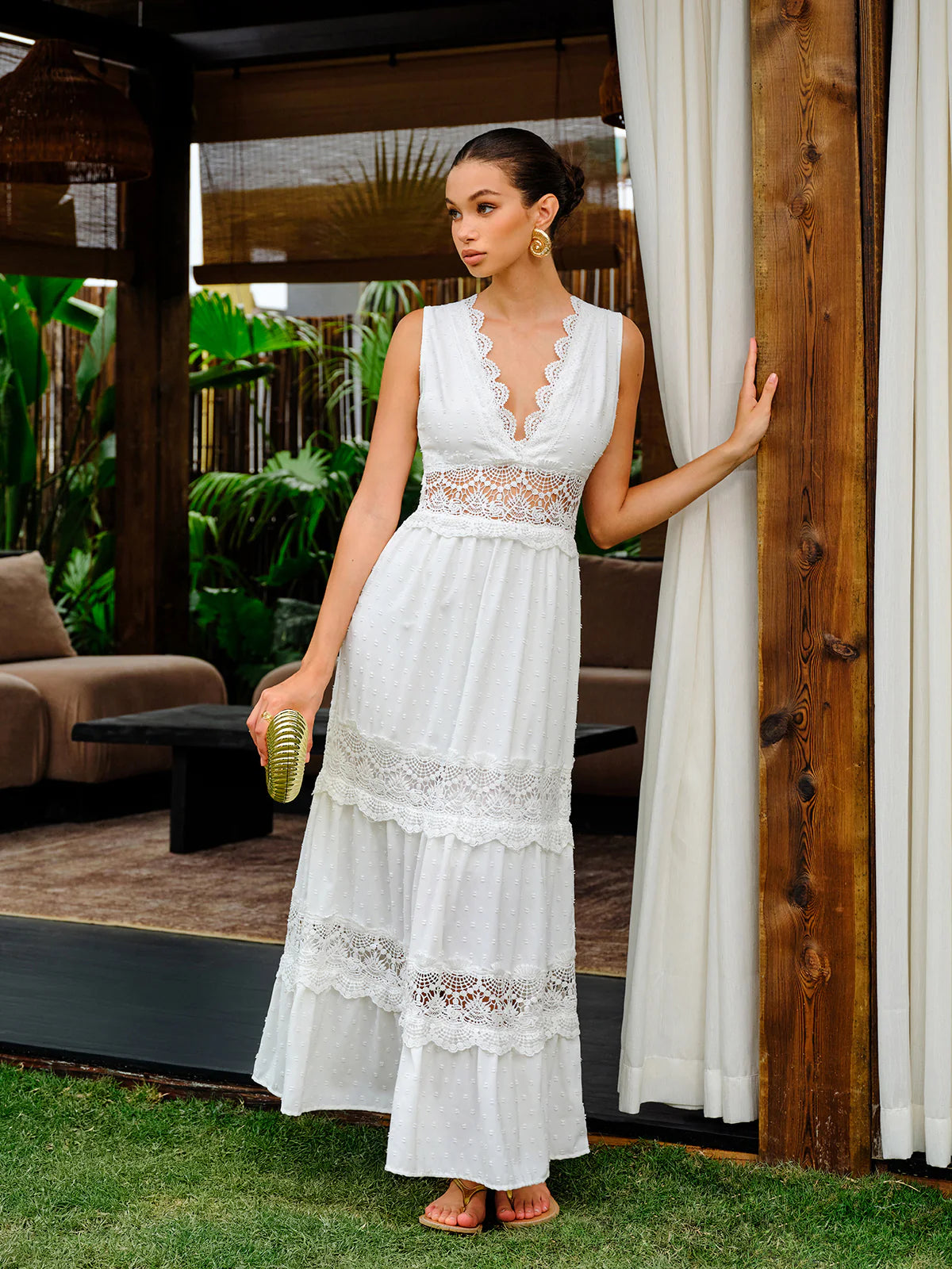 Robe Longue Sans Manches à Dentelle