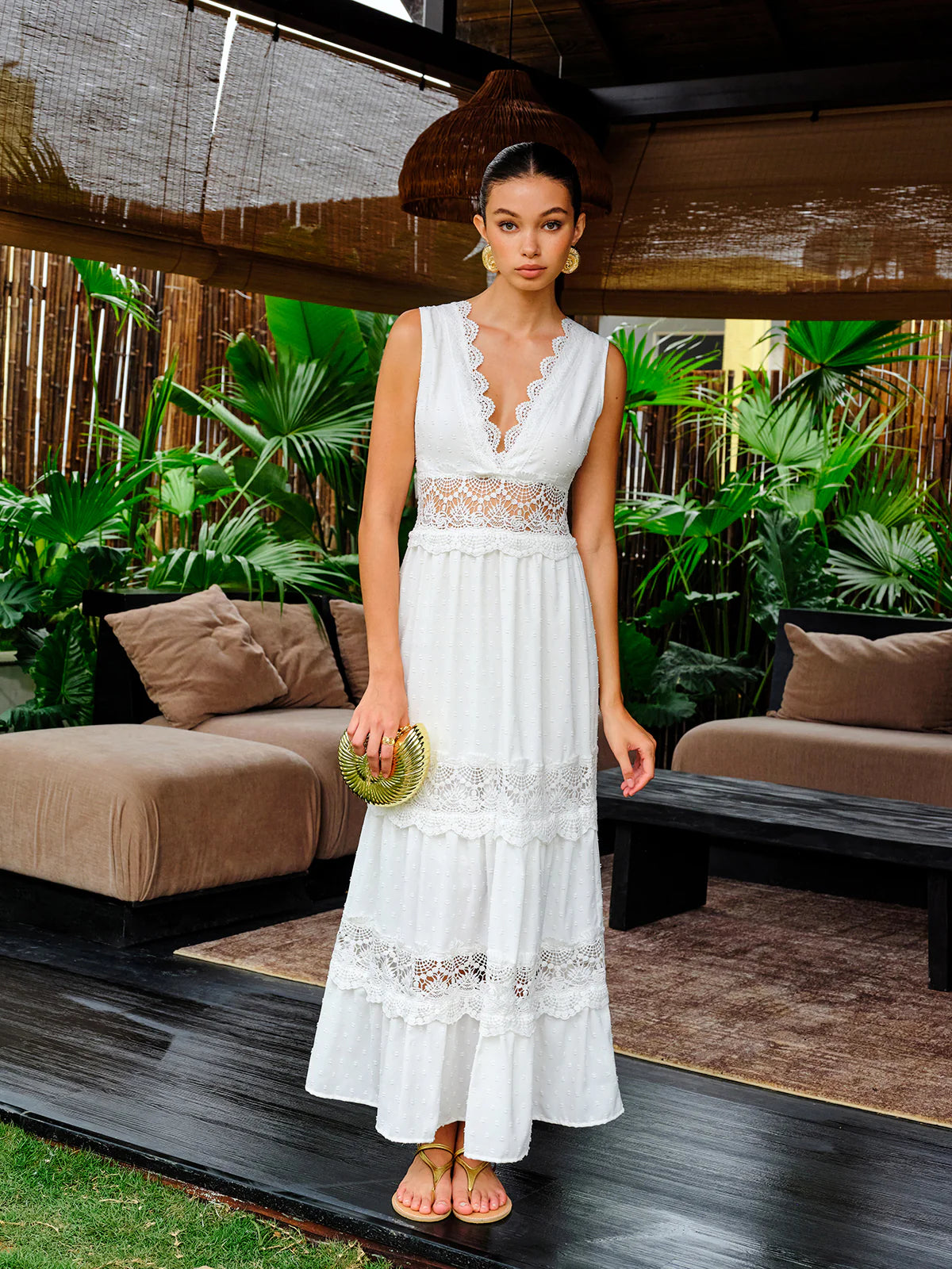 Robe Longue Sans Manches à Dentelle